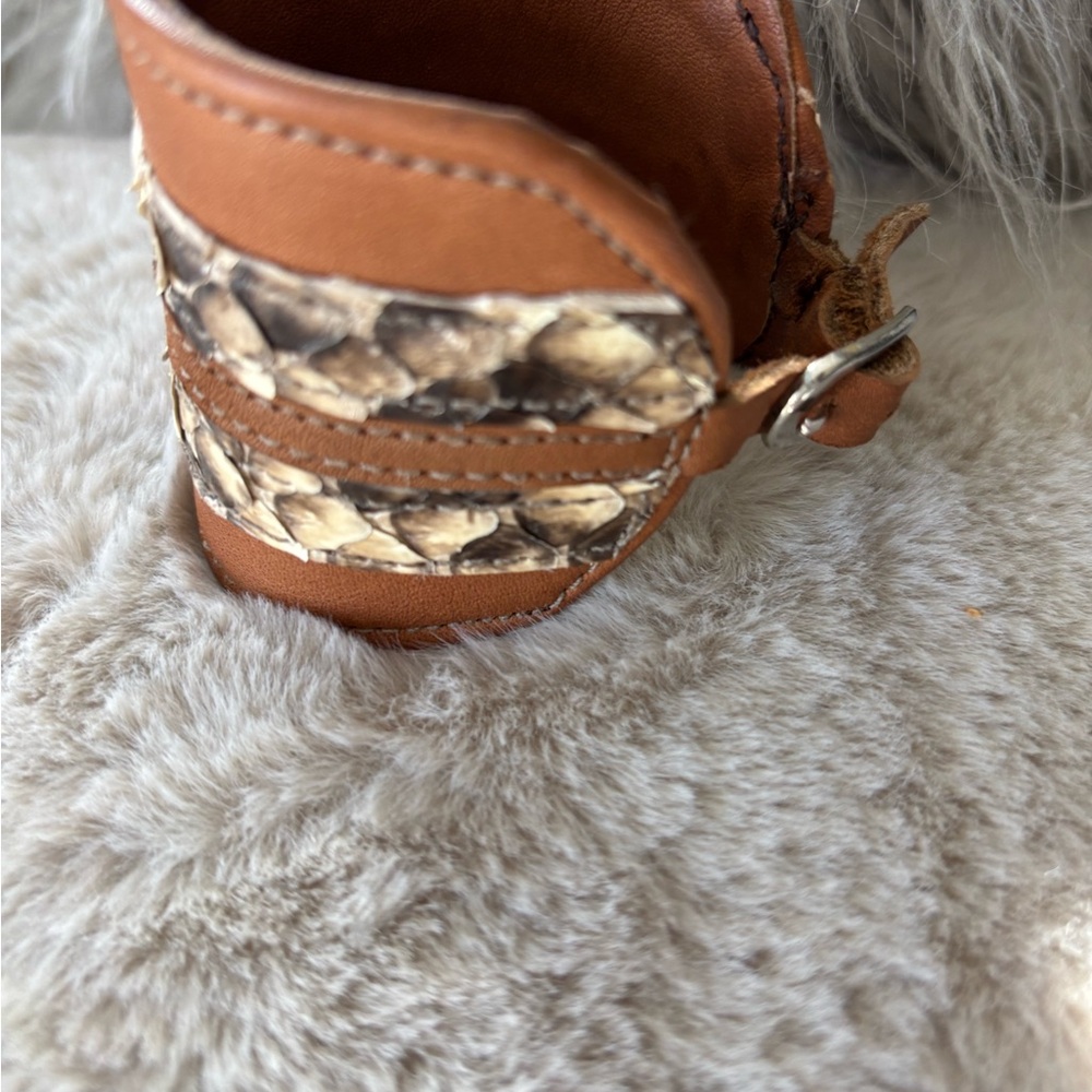 Light Brown Leather Medallion Statement Cuff With… - image 4